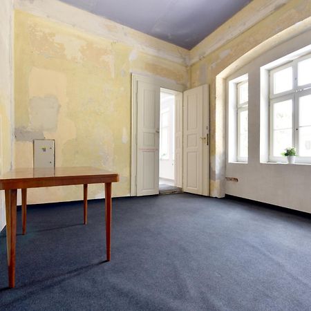 Apartman S Balkonom Trenčín エクステリア 写真