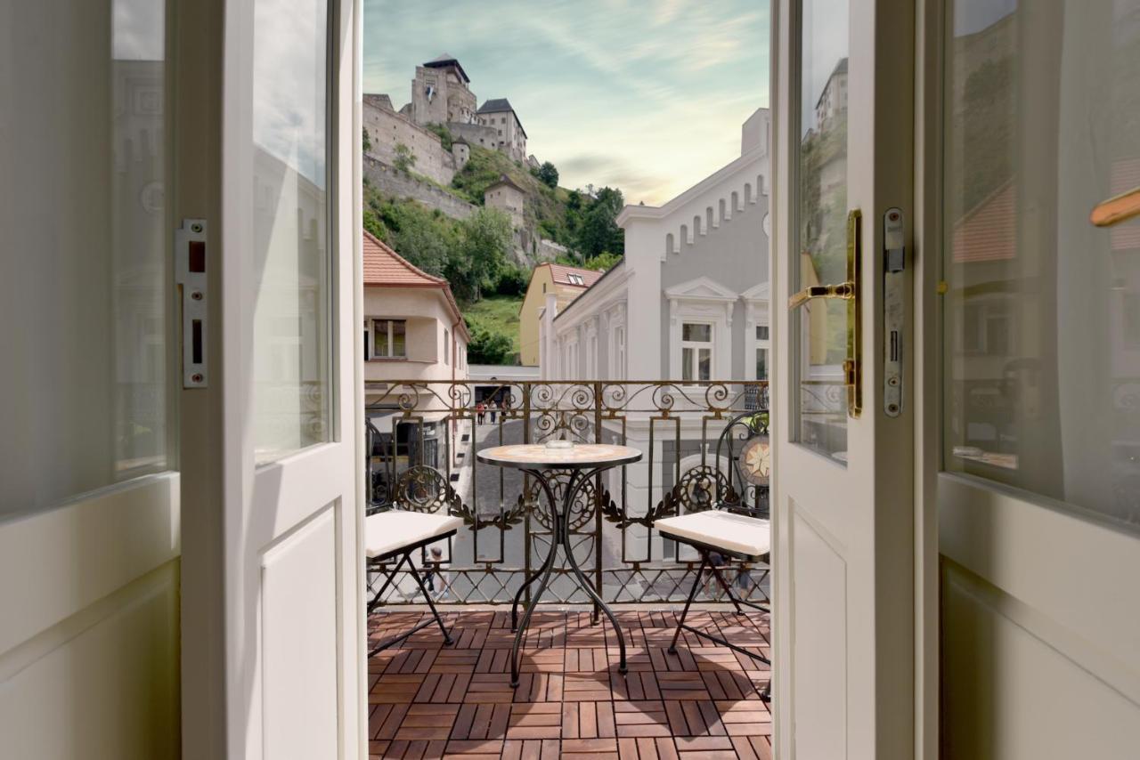 Apartman S Balkonom Trenčín エクステリア 写真